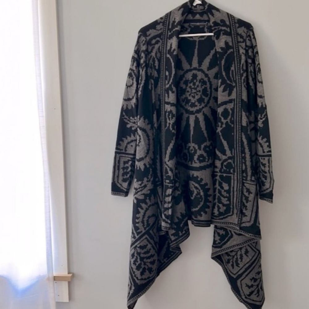 Elegant Black and Gray Patterned Women's Dress